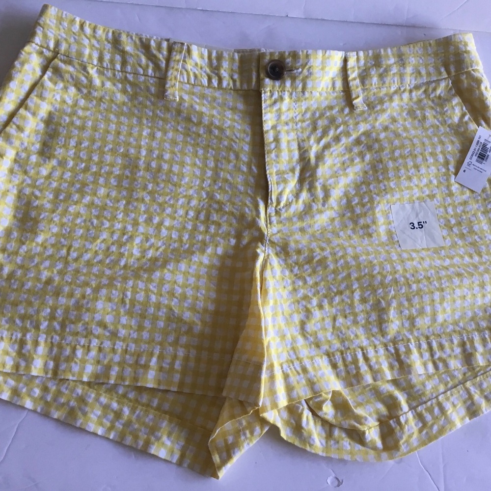 Old Navy yellow plaid shorts. Size 6. New with tags